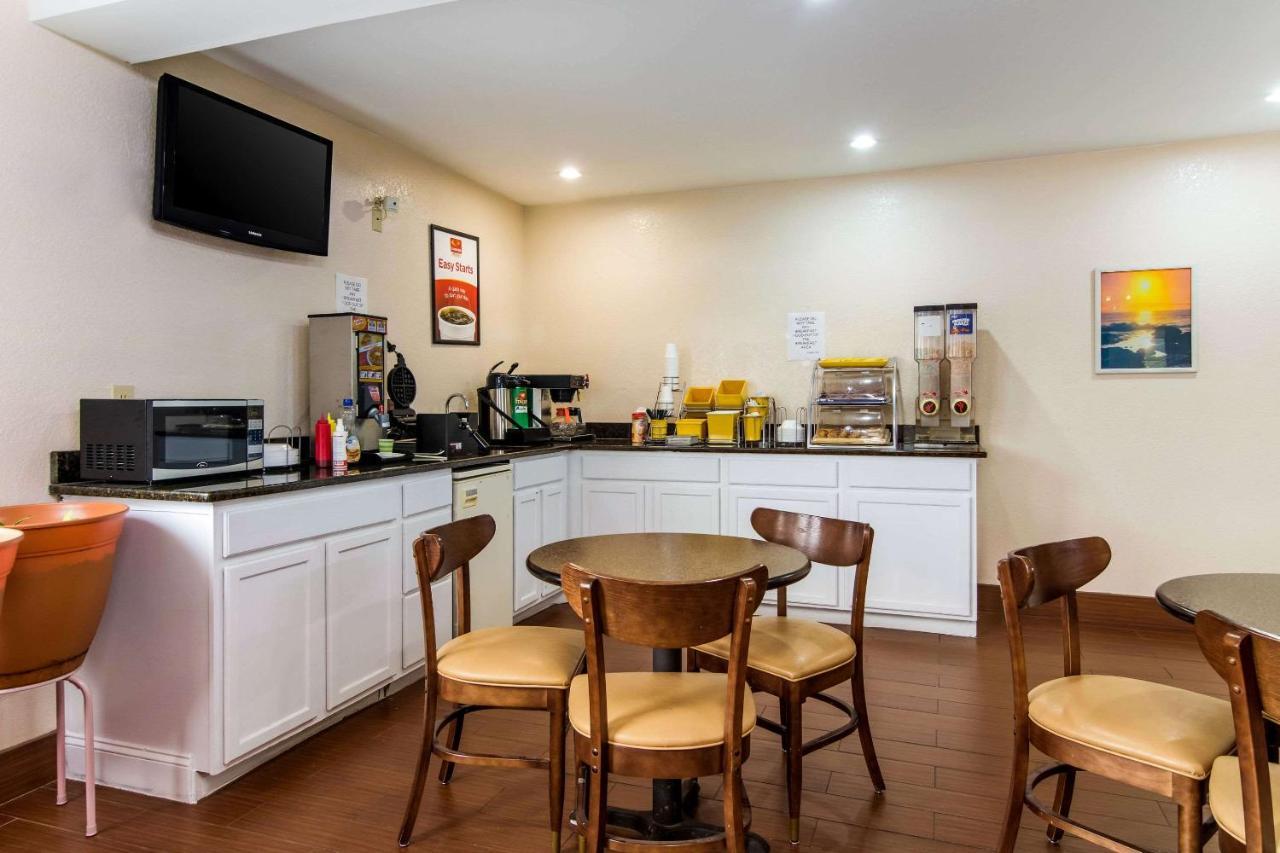 Carry On Inn & Suites LaFayette Bagian luar foto
